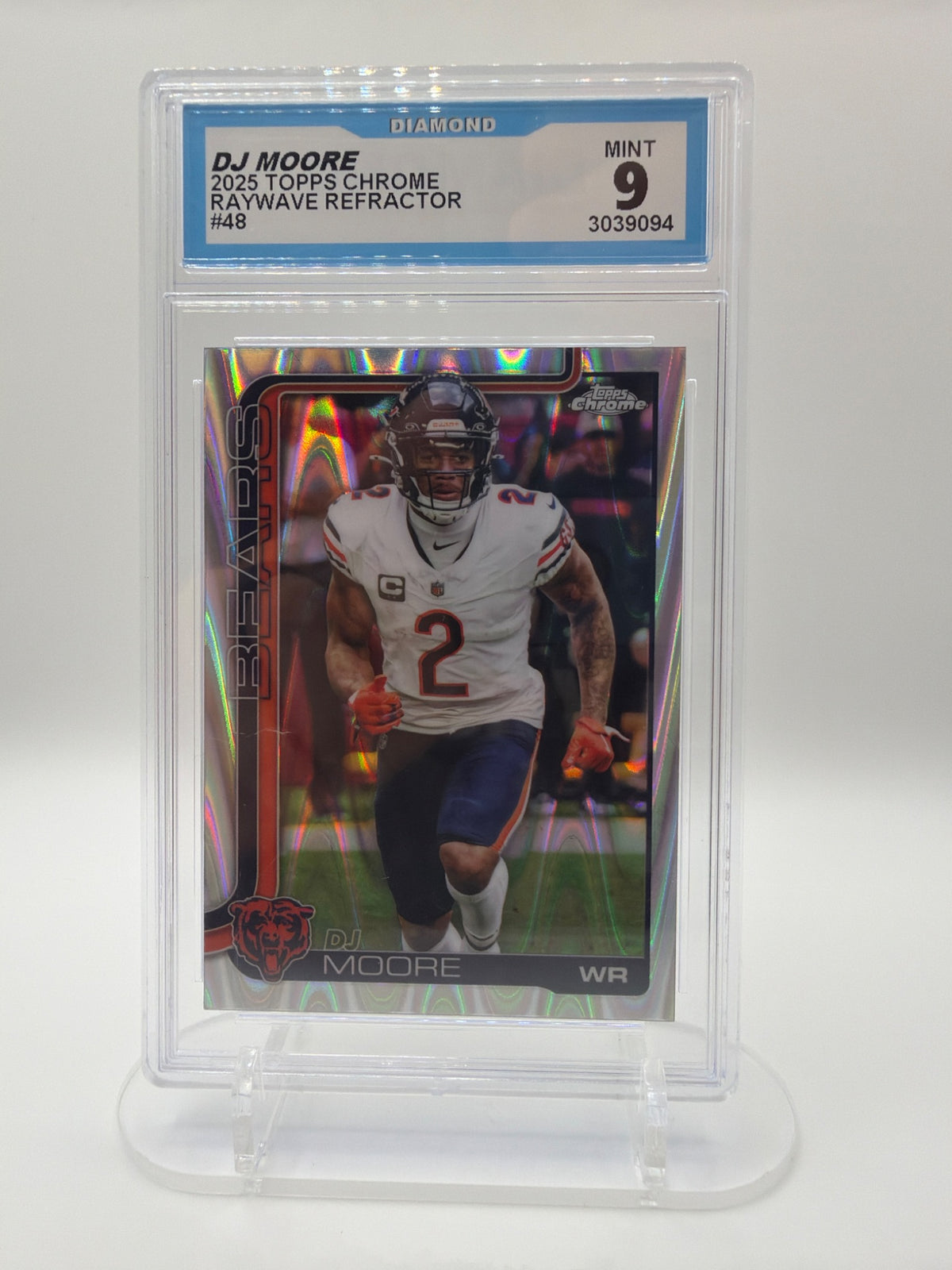 2025 Topps Chrome DJ Moore #48 RayWave Refractor Diamond Mint 9 Bears